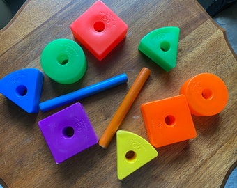 Vintage Fisher Price Creative Blocks, Fisher Price Blocks, Fisher Price Plastic Blocks & Pegs   #5084