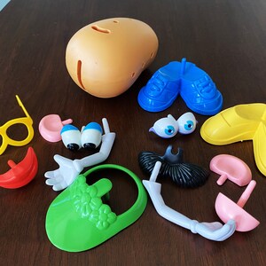 Mr. Potato Head, Mrs. Potato Head with 14 pieces 7781 image 4