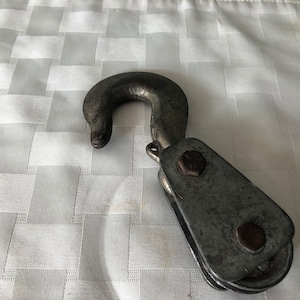 Vintage Metal Pulley, Metal Pulley Wheel, Heave Duty Pully  #4487