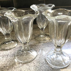 Tulip Style Footed Ice Cream Sundae Dishes, Footed Ice Cream Dish, Footed Sundae Dishes, Parfait Dishes Set of 4  #8665