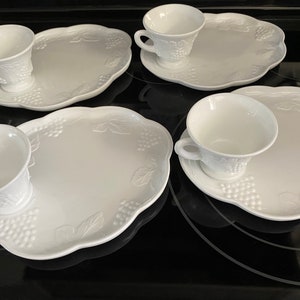Indiana Glaskolonie Ernte Milchglas Snack-Set - 4-er Set, Ernte Trauben Snack-Set, Milchglas Luncheon Set, Milchglas Snack-Set #6321