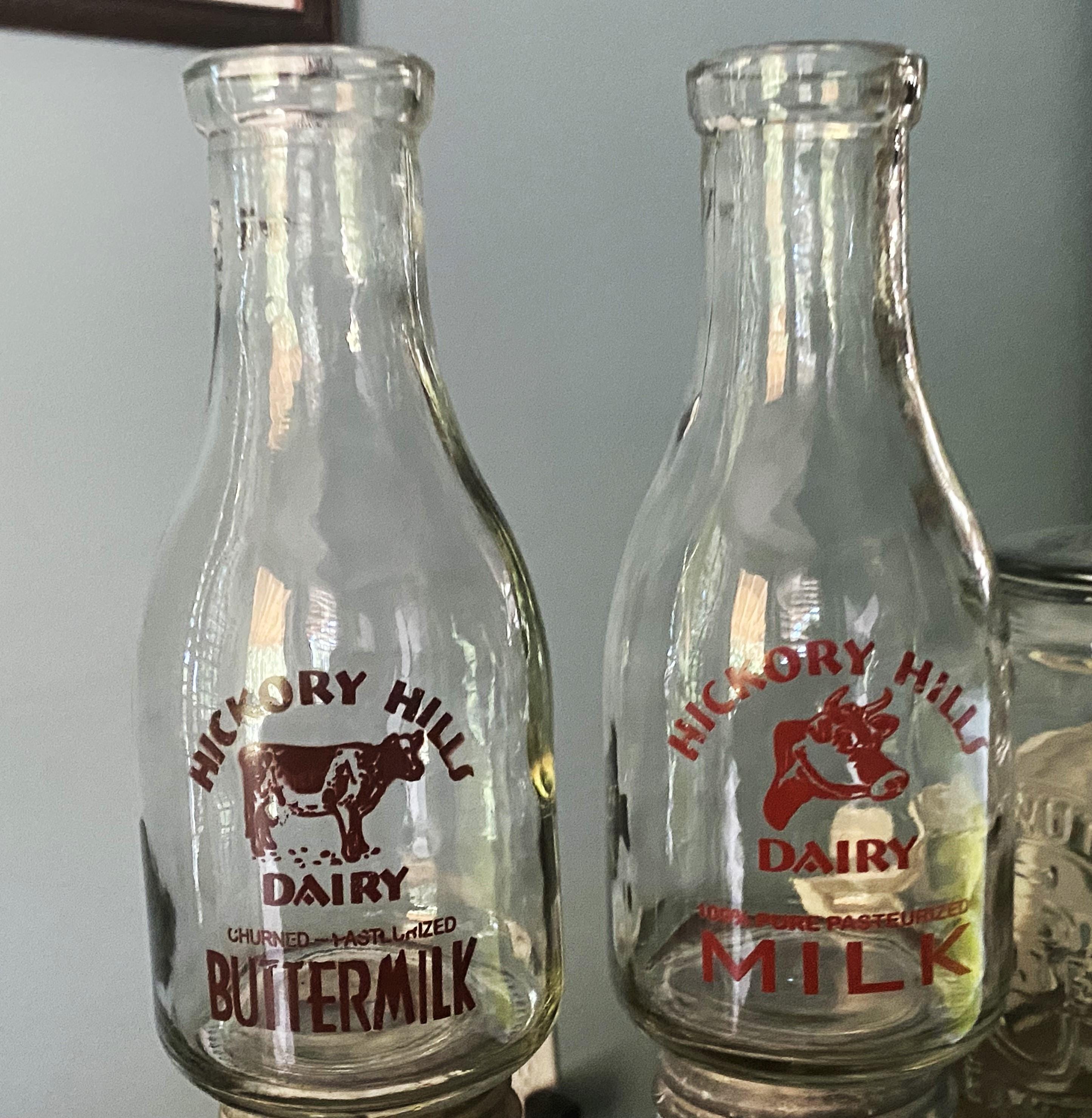 【希少品】Hill View Dairyヒルビュー デイリー ガラスミルクボトル Vintage Hickory Hills Dairy One Quart Milk Bottle, One Qt Milk
