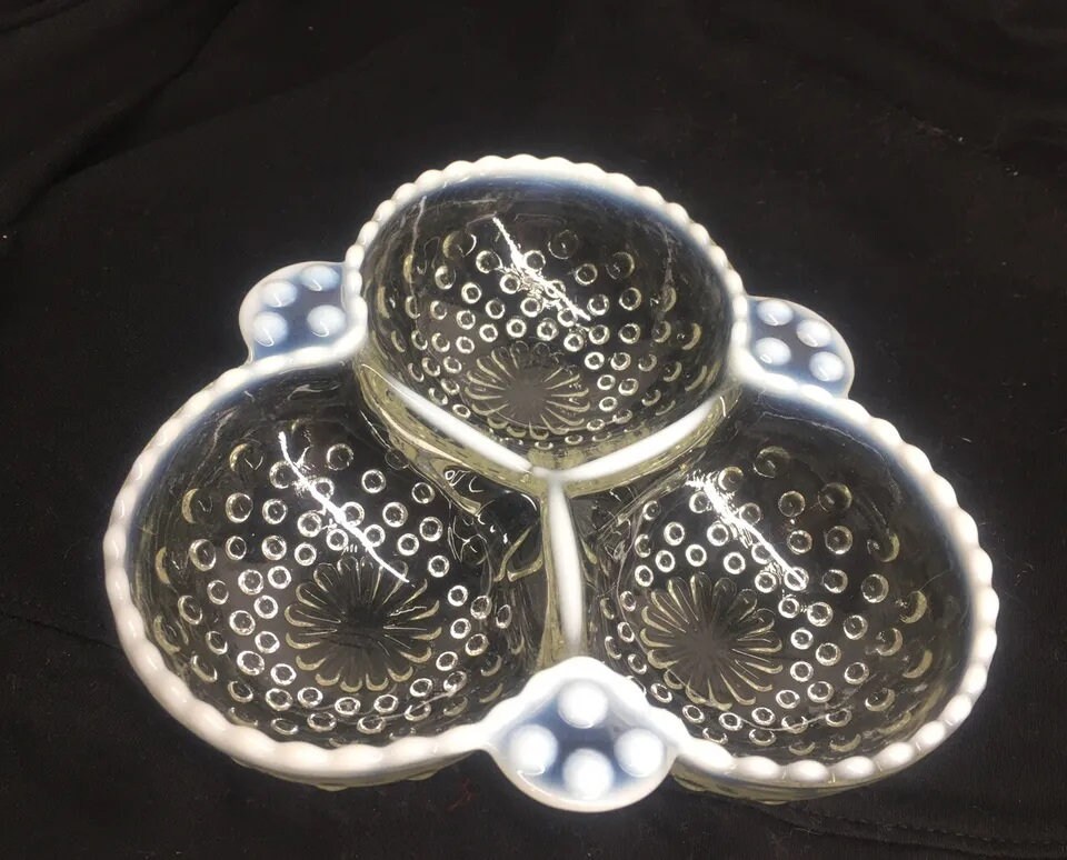 フェントン オパールセント ムーンストーン ホブネイル 分割皿 3