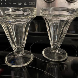 Footed Ice Cream Sundae Dishes, Footed Ice Cream Dish, Footed Sundae Dishes, Parfait Dishes  #8661