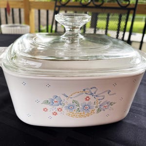 Corning Ware Country Cornflower 1-1/2 Quart Casserole Dish, Corning Ware Country Cornflower 1.5 Qt  Casserole, Corning Ware A-1.5-B   #8611