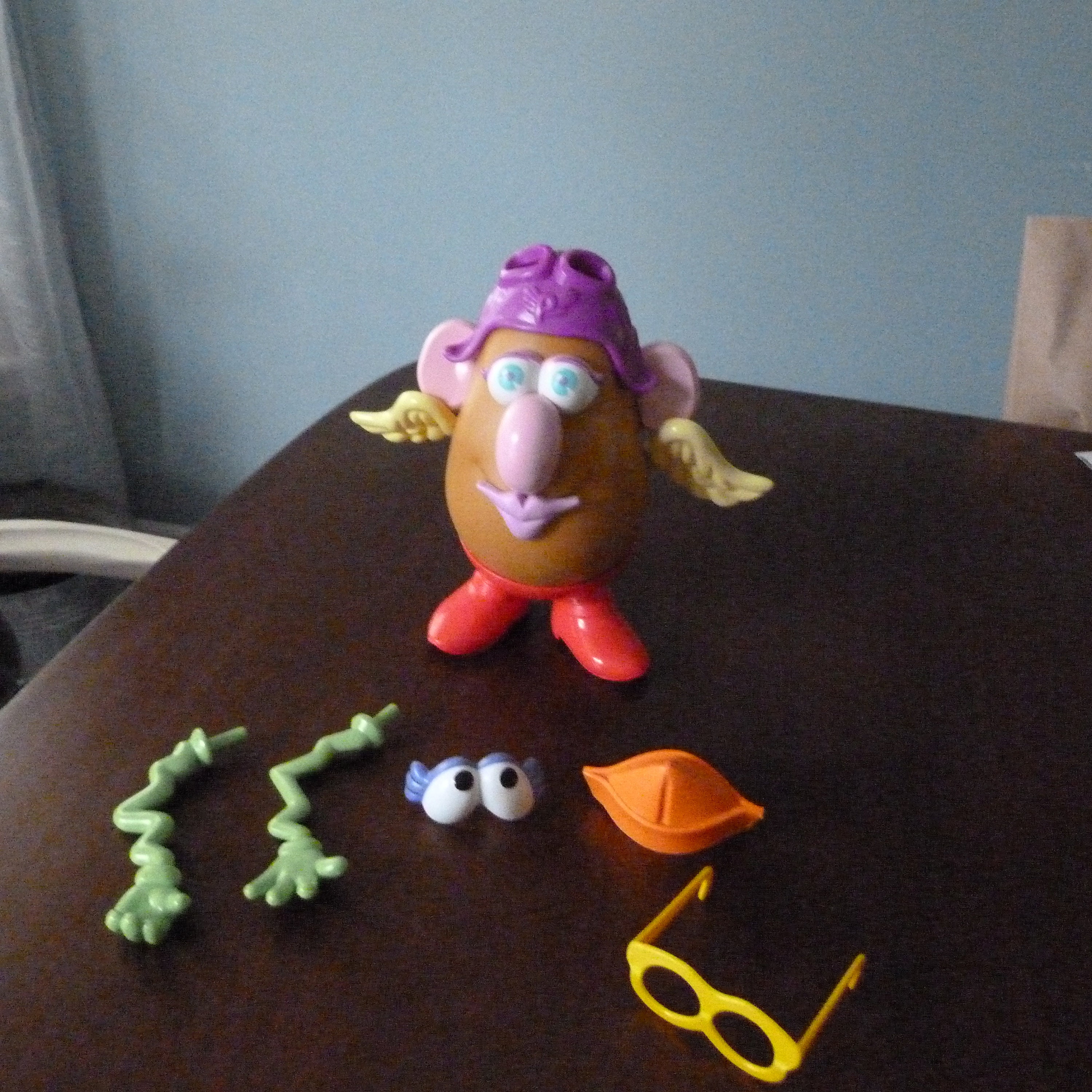 Hilariously brilliant Mr. Potato Head headpiece gets best