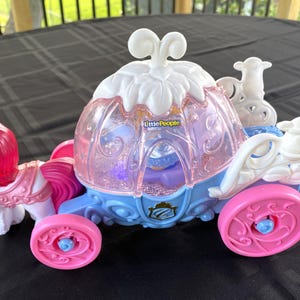 Fisher Price Disney's Princess licht- en geluidkoets met Assepoester #8557