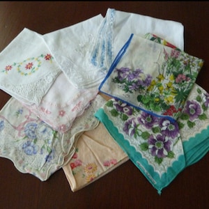 Vintage Hankies, Women&#39;s Handkerchiefs  - Lot of 4  #8173