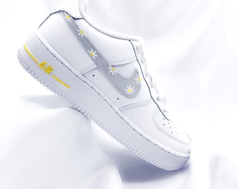 Custom Nike Air Force 1 Daisy