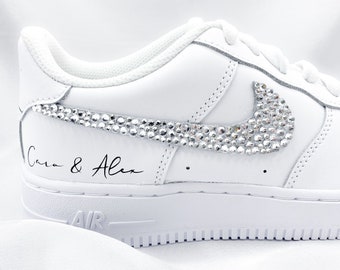 Aangepaste Nike Air Force 1 bruidssneakers diamanten