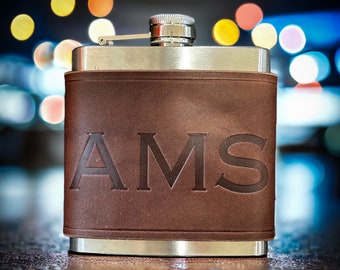 Leather Whiskey Flask Personalized for Groomsmen Gifts, Monogrammed, Gift for Dad, Husband Gift, Whiskey Lover, Wedding Party Gift