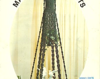 1970s Macrame pattern book PDF download