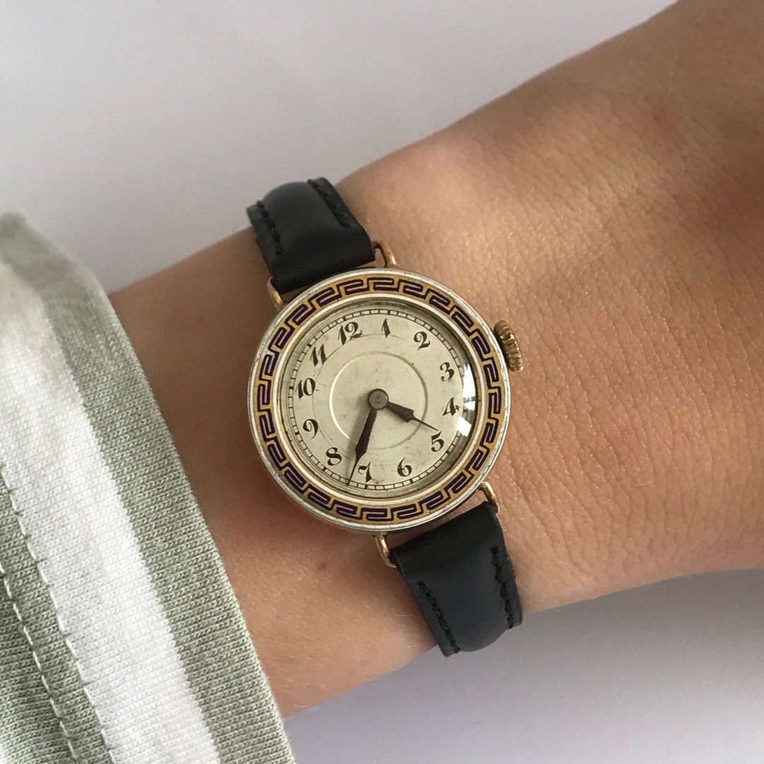 ANTIQUE Ladies Gold Plated and Blue Enamel Wristwatch. C.1920's. REF No