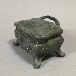 Schatulle Schmuckstatulle im Jugendstil aus Zinn kleine Dose Antik Stil Schmuckkästchen