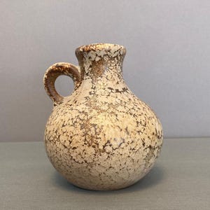 Small lava ceramic vase from the 60s, pretty grain with light crackle moss look