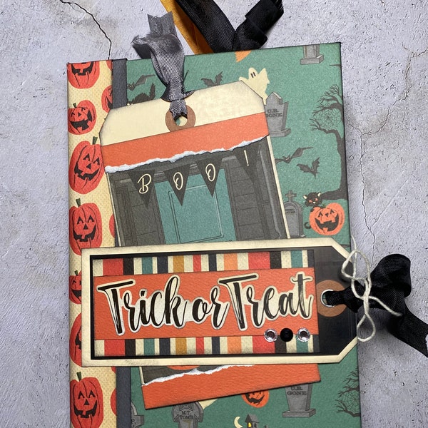 Halloween Mini Album Tutorial * Scrapbooking Tutorial * Halloween Scrapbook * Mini Album Tutorial