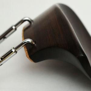 Handmade Extra High Brandt Violin Chinrest in Rosewood by Figaro Importers