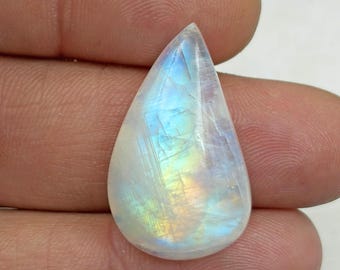 Pierre Précieuse Labradorite Naturelle – Coupe Superman Facettée – 6,30 Carats – Inde – Bleu Irisé