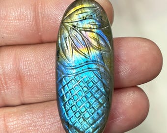Snidad labradorit, snidad cabochon, Labradorit snidad cabochon, snidad labradorit ädelsten