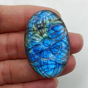 Carved Labradorite cabochon gemstone oval Shape Labradorite stone, labradorite figure