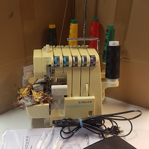 Singer Ultralock 400,14U185, Safety 5 thread overlock, differential