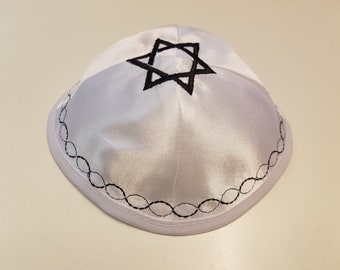 Kippa, Yarmulke, Kippah,Kipa Satin 16-17 cm