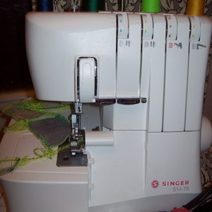 Singer Needle for Sewing Machine Size 2020/90 Set of 5 Needles 