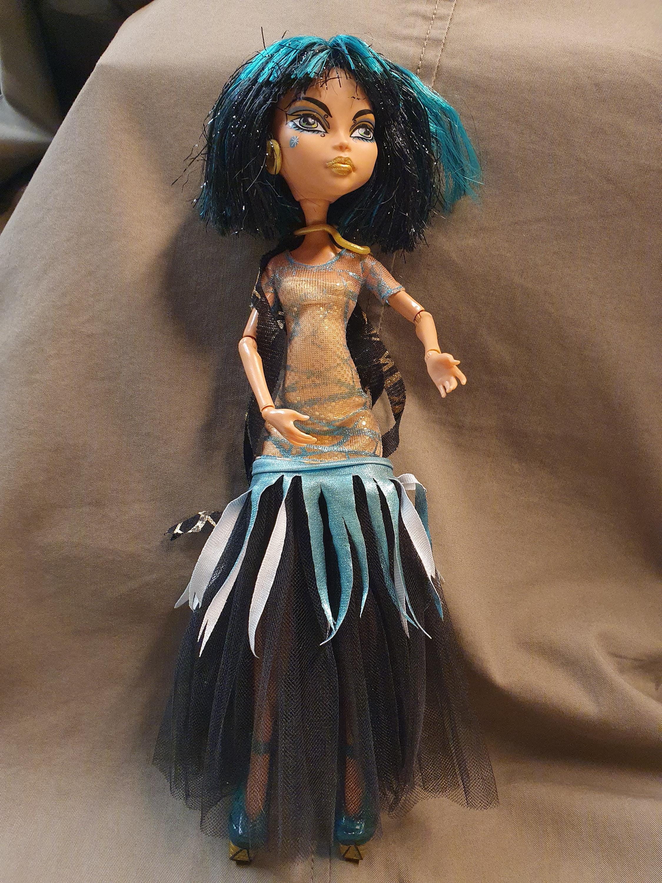 Monster Barbie, image size:2250x3000