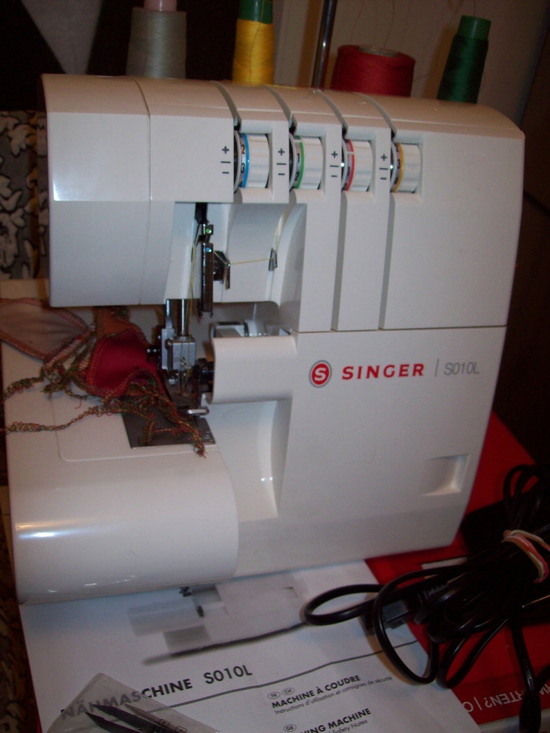 Machine à coudre Overlock Singer S010L 2/3/4 fils, entraînement différentiel image 6