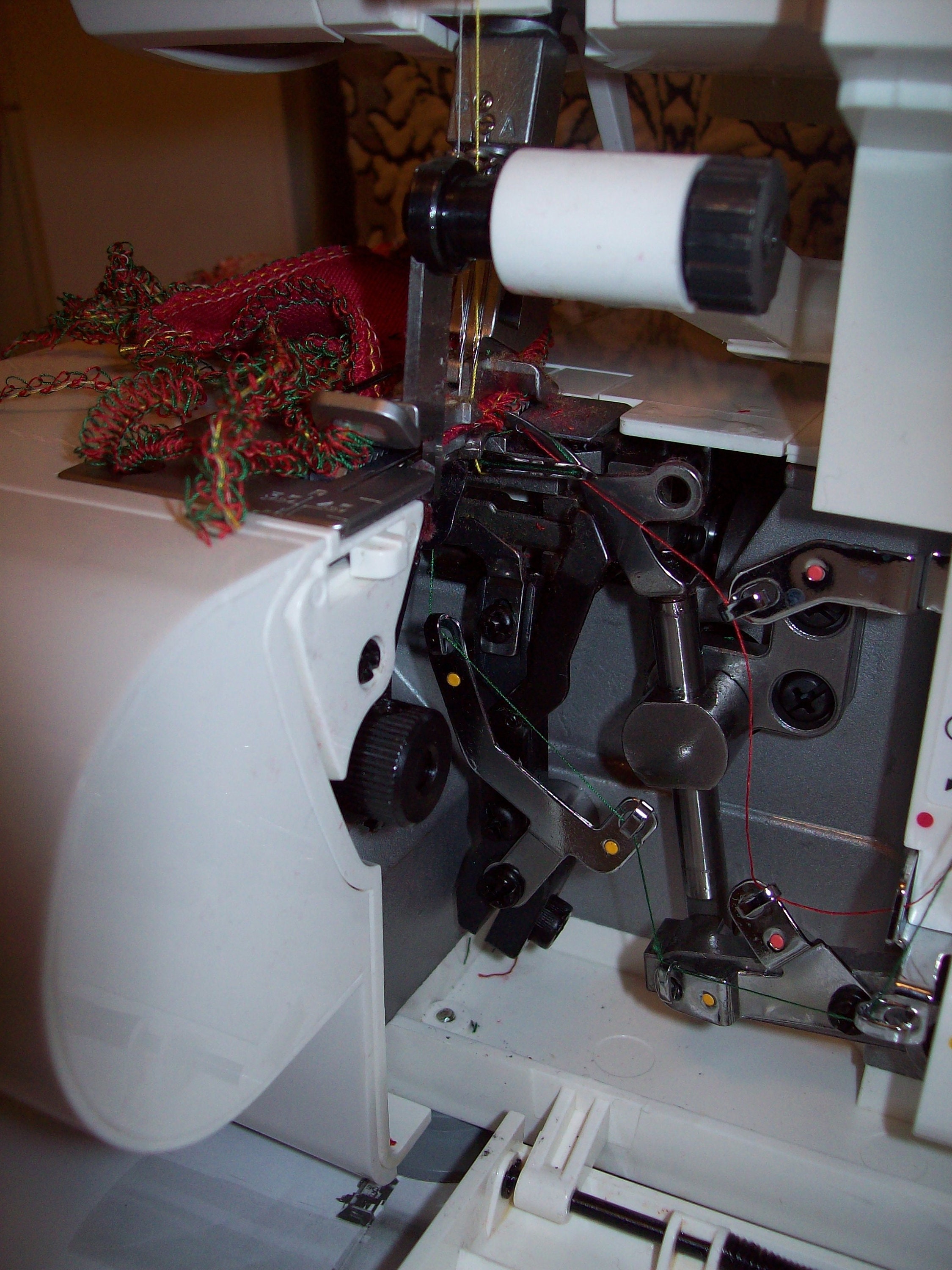Overlock Singer S010L Sewing Machine 2/3/4 Thread, Differential Feed
