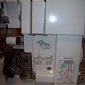 Overlock Singer 14SH754 Nähmaschine 2/3/4 Faden,Differential Bild 6