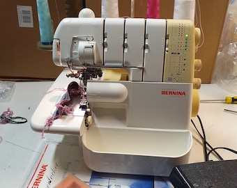 BERNINA 2500 DCET Overlock/ Coverlock, puntada superior e inferior