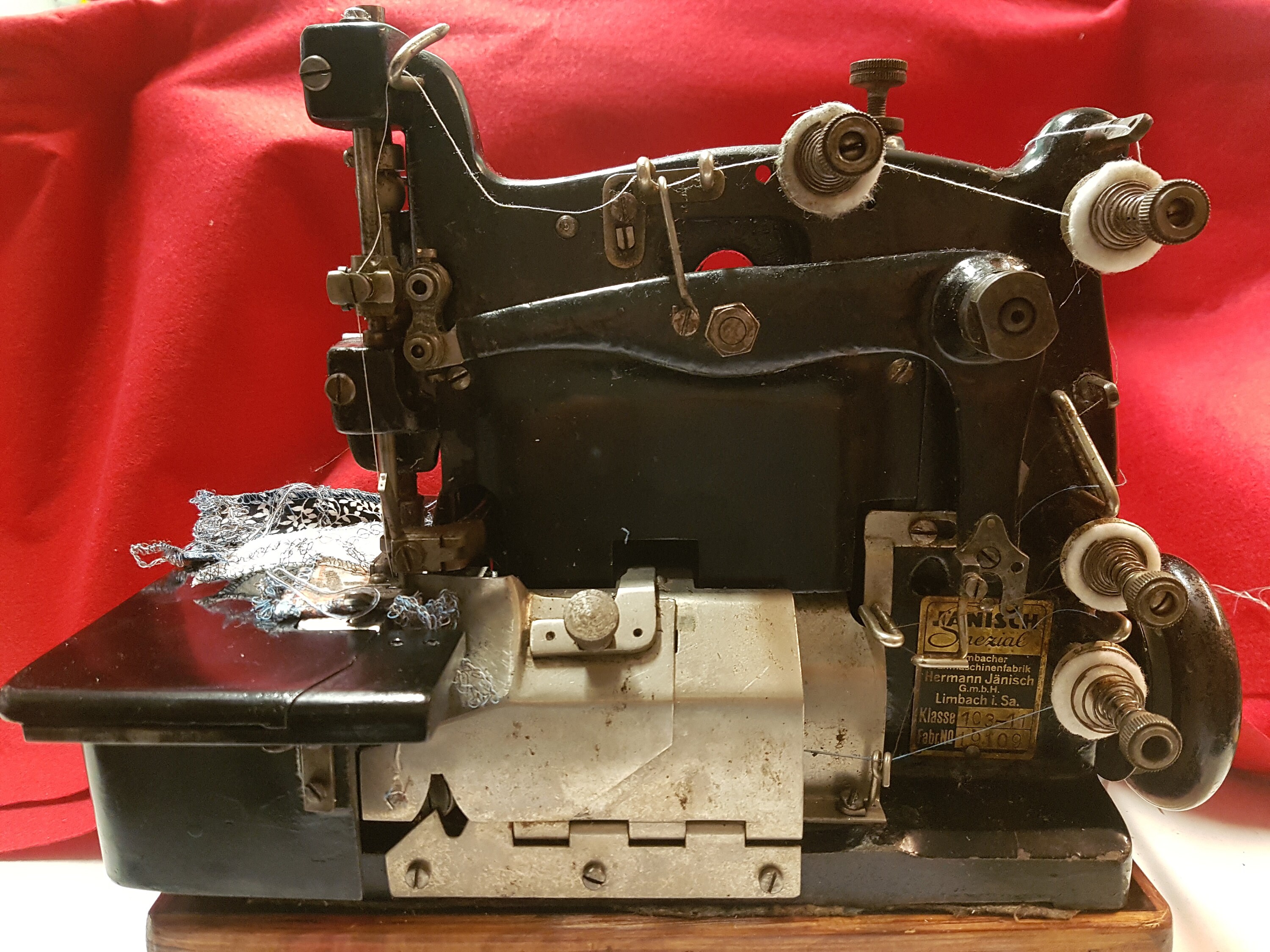 ビンテージ　ユニオンスペシャル　39500W 工業用ミシン　アメリカ製　希少品 ユニオン・スペシャル 39500：高速度オーバーロックミシン曲針