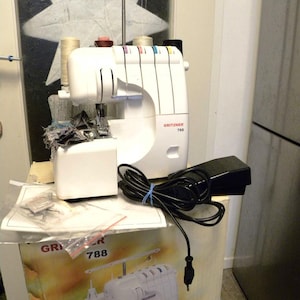 Overlock Gritzner 788 Nähmaschine 3/4 Faden, Differentialtransport
