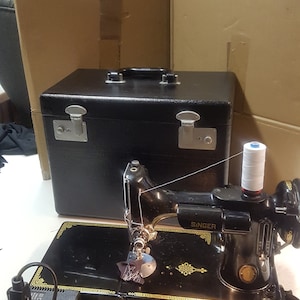 Máquina de coser Singer Featherweight 221 vintage de 1950, 110/120 V, transformador 220/110 V