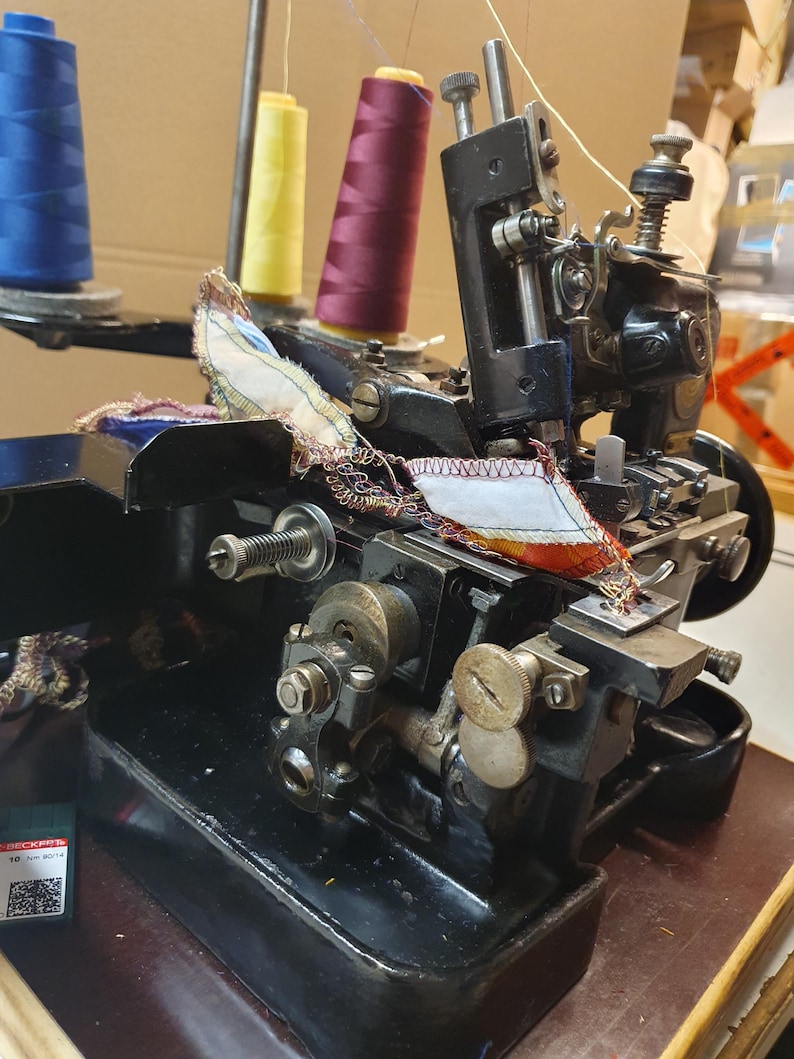 1951 Vintage Singer 81K73 Overlock, 2 Threads, 1 Needle, Motor, Pedal ...