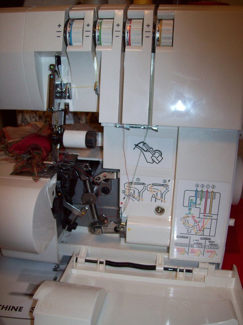 Machine à coudre Overlock Singer S010L 2/3/4 fils, entraînement différentiel image 10