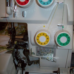 Overlock Powerstar Medion MD 10685, máquina de coser 3/4 hilos, diferencial imagen 6