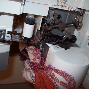 Máquina de coser Overlock Singer 14SH754 2/3/4 hilos, diferencial imagen 5