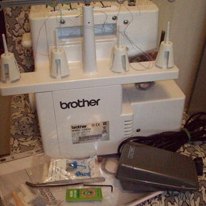Brother 1034D overlock sewing machine, 3/4 thread, differential feed image 9