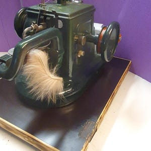 Machine à coudre la fourrure vintage Ritterhausen Type 72, 1 fil, moteur