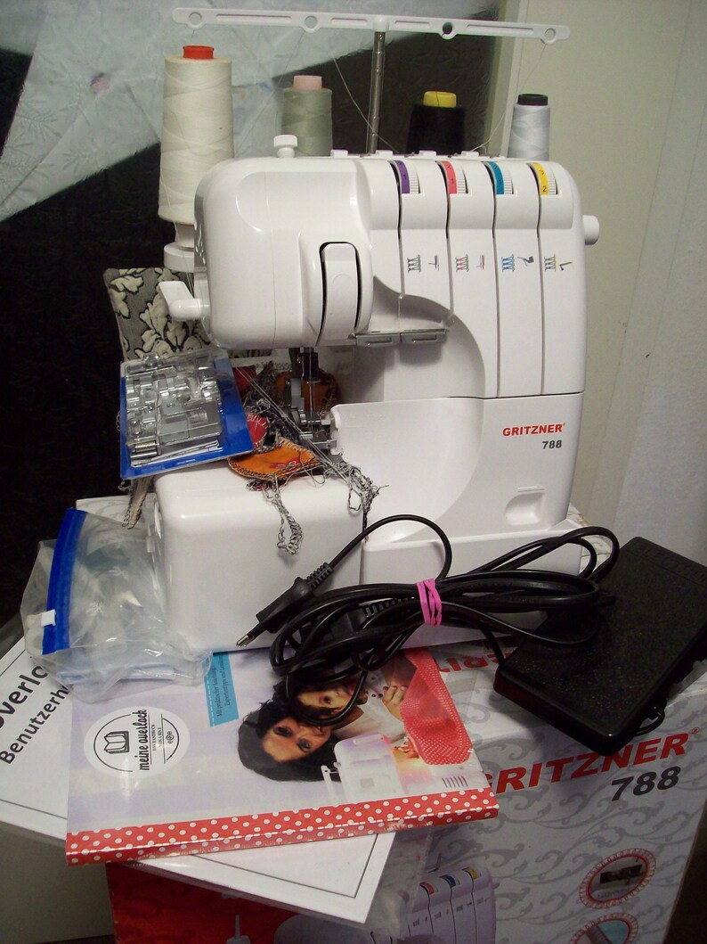 Overlock Gritzner 788 sewing machine 3/4 thread, differential transport image 1