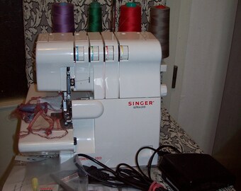 Overlock Singer 14SH654 sewing machine 3/4 thread, differential feed