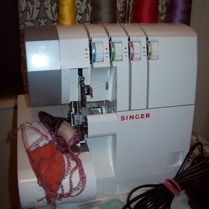 Máquina de coser Overlock Singer 14SH754 2/3/4 hilos, diferencial imagen 2