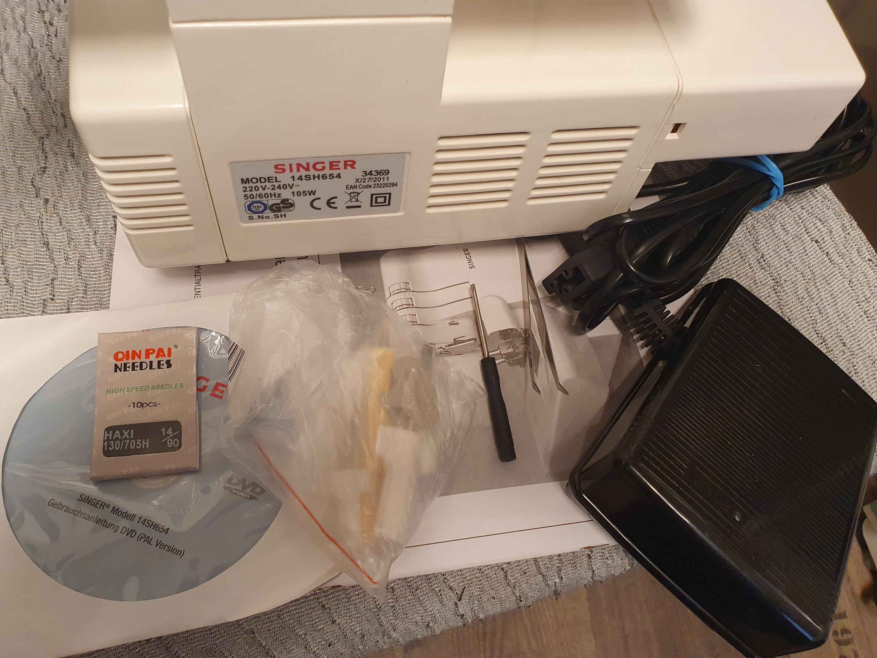 10 Aghi Per Overlock Singer 14SH - Sistema ELx705 Per Tessuti Elastici E Poliestere