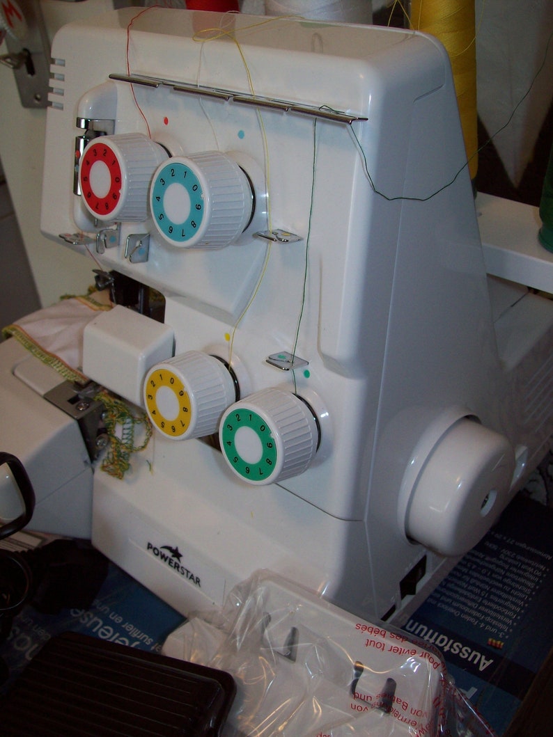 Overlock Powerstar Medion MD 10685, máquina de coser 3/4 hilos, diferencial imagen 5