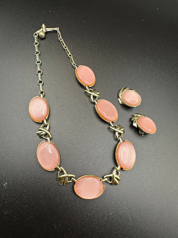 Coro Pink/Coral Thermoset Choker and Earrings