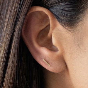 10K Solid Gold Bar Stud Earrings • Screw Back • Cartilage Piercing & Second Hole • Minimalist Line Stud • Ear Stack