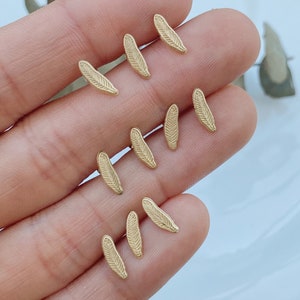 Gold Leaf Earring-10K Gold Earrings-Cartilage Earring-Gold Plant Earrings-Gold Boho Earrings-Plant Mom Earrings-Gold Screw Back Earrings