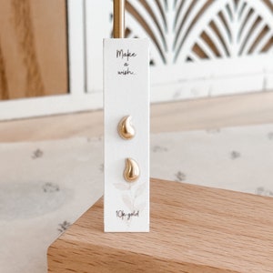 Pendientes de gota de agua de oro de 10 quilates / Pendientes hipoalergénicos con cierre de rosca / Joyería minimalista resistente al agua para perforaciones / Pendientes para orejas sensibles